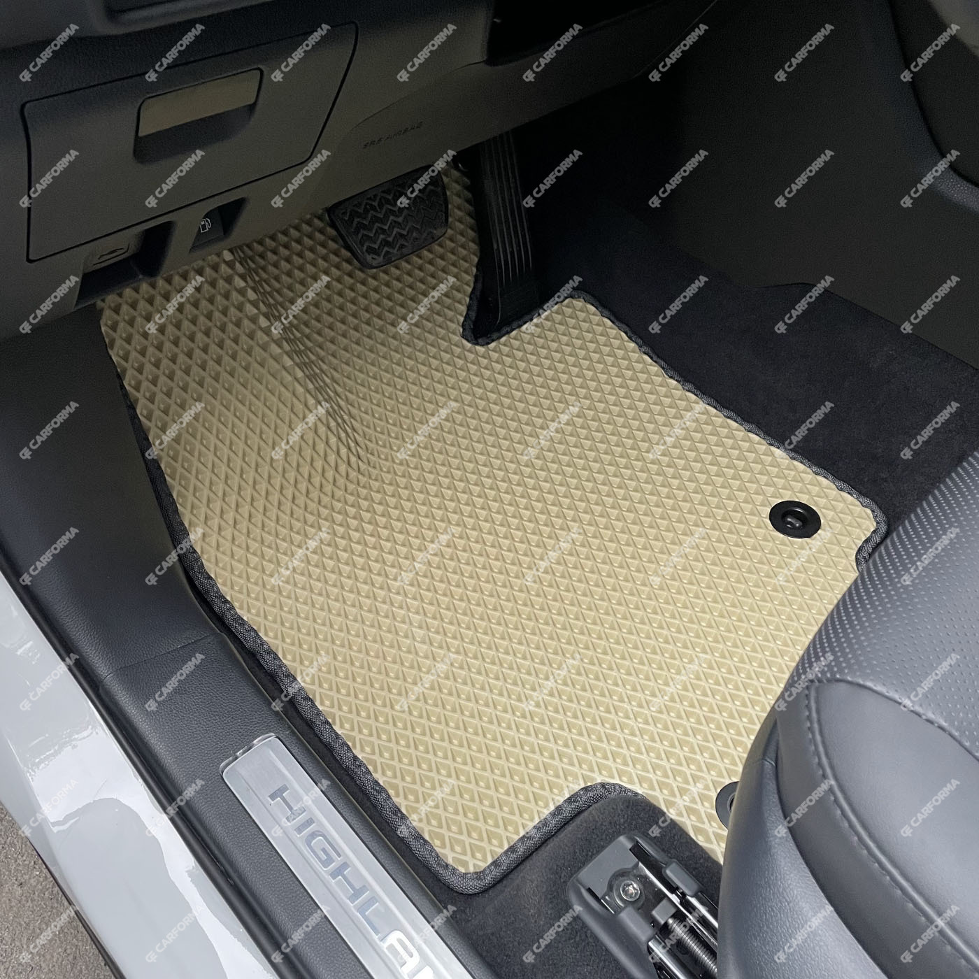 Коврики на Toyota Highlander IV 2019&nbsp;-&nbsp;2025 в Химках