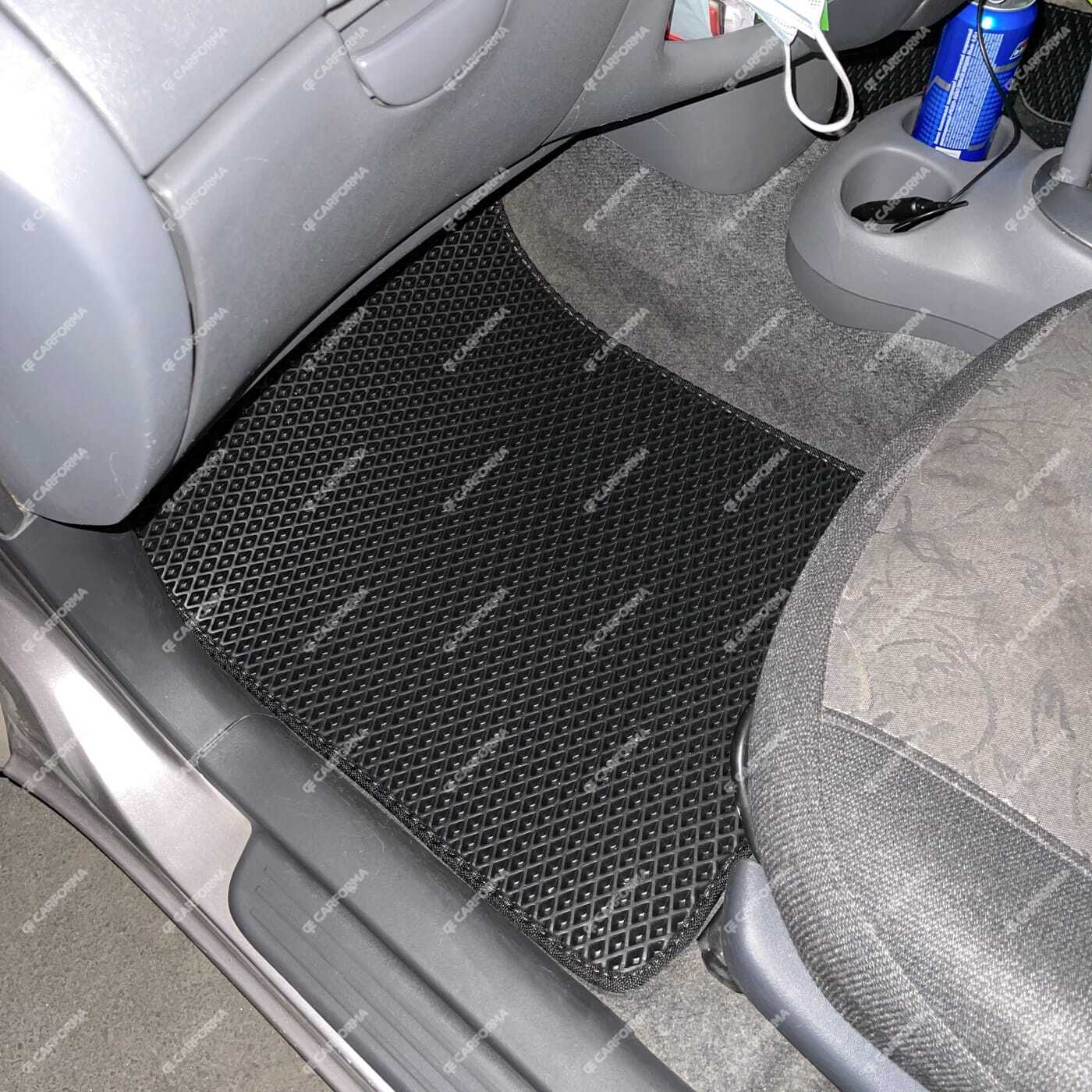 Коврики на Toyota Vitz I 1998&nbsp;-&nbsp;2005 в Химках