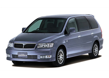 Коврики на Mitsubishi Chariot Grandis 1997 - 2003 в Химках