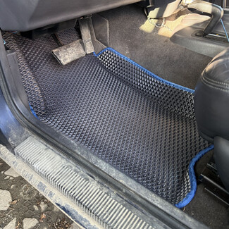 Ворсовые коврики на Jeep Grand Cherokee (ZJ) 1992 - 1999 в Химках Ворсовые коврики на Jeep Grand Cherokee (ZJ) 1992 - 1999 в Химках