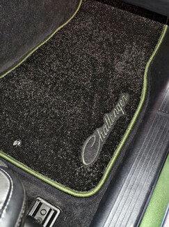 Ворсовые коврики на Dodge Challenger III 2008&nbsp;-&nbsp;2023 в Химках