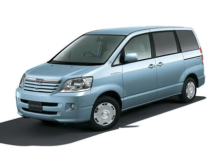 Ворсовые коврики на Toyota Noah (R60) 2001 - 2007 в Химках